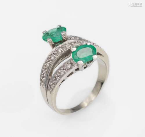 14 kt gold emerald-diamond-ring