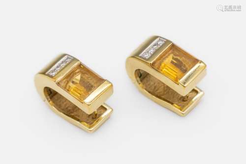 Pair of 14 kt gold brilliant-citrine-earhopps