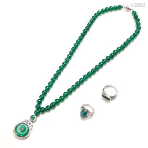 THREE JADE BEAD NECKLACE AND RING