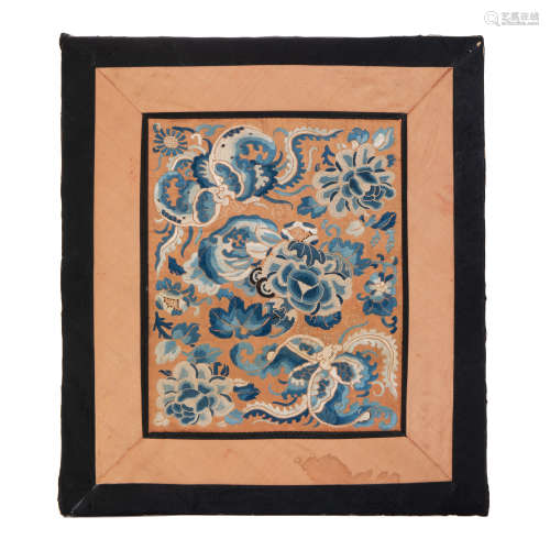 CHINESE EMBROIDERY PANNEN OF BATS