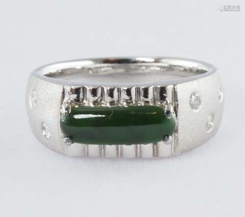 Natural jadeite and diamond ring