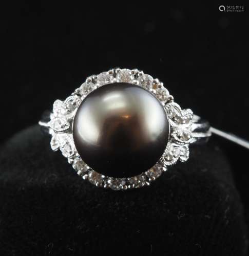 Natural cultered  pearl and diamond ring