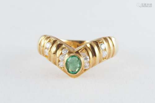 Natural emerald and diamond ring