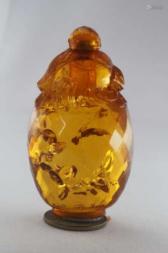 Natural amber snuff bottle