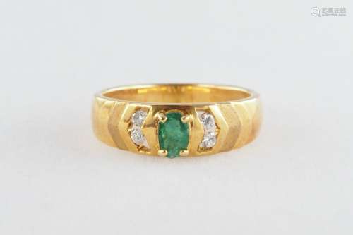 Natural emerald and diamond ring