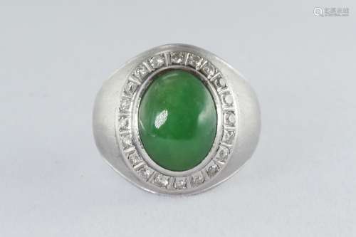 Natural jadeite and diamond ring