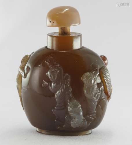Natural agate snuff bottle