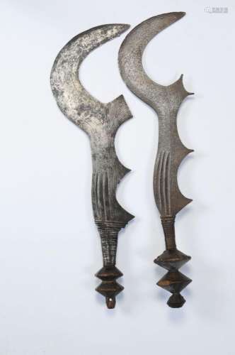 Couteau de "Sacrifice" Ngomgbe, 64 cm avec une deu...