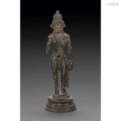 STATUETTE DE PADMAPANIen bronze de patine brune et rehaut de...