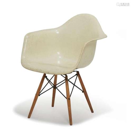 CHARLES EAMES (1907-1978)