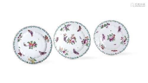 THREE CHELSEA FEATHER EDGED PLATES, CIRCA 1756