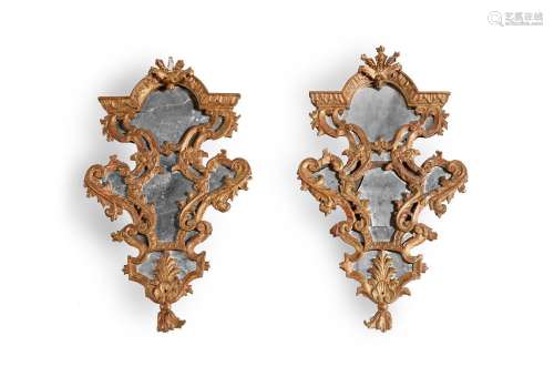 A PAIR OF ITALIAN GILTWOOD WALL MIRRORS, LATE 18TH CENTURY