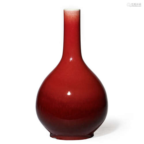 清中期 郎红釉胆瓶