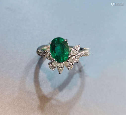 设计师推荐  赞比亚祖母绿围镶钻石戒指