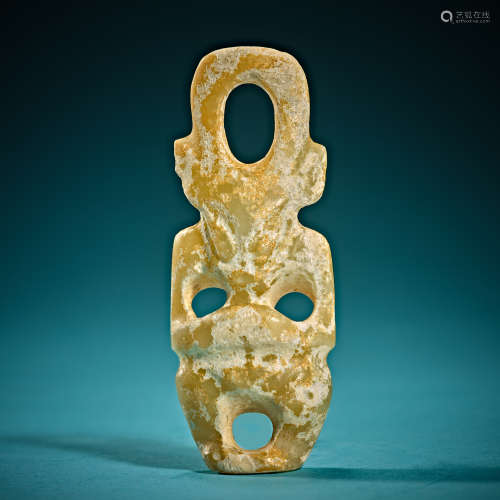 Jade figures of Chinese Hongshan culture