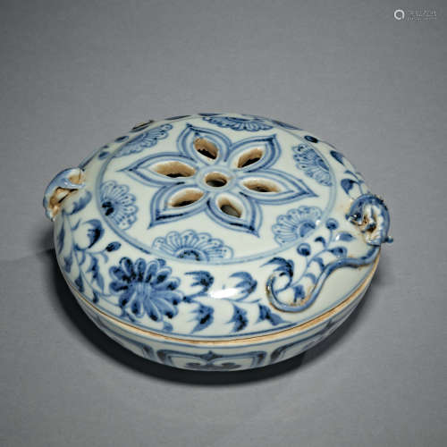 Qing Dynasty blue and white porcelain