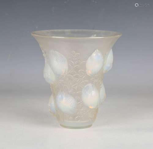 An Art Deco Lalique frosted and opalescent Saint-François pa...