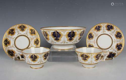 A pair of Flight, Barr & Barr Worcester teacups and sauc...