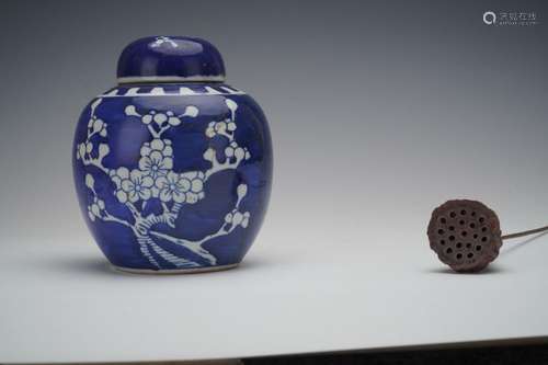 BLUE AND WHITE 'PLUM BLOSSOM' LIDDED JAR