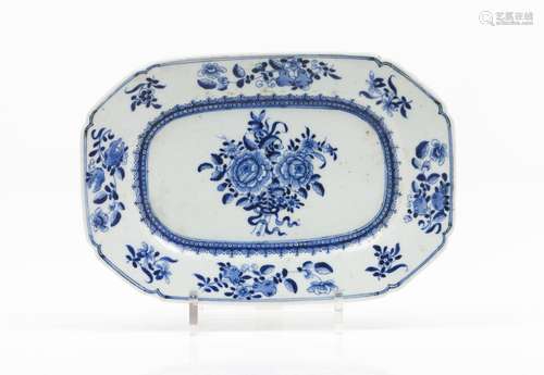 An octagonal serving platter