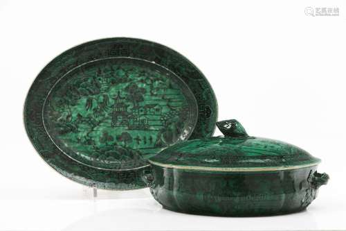 A tureen with cover and tray