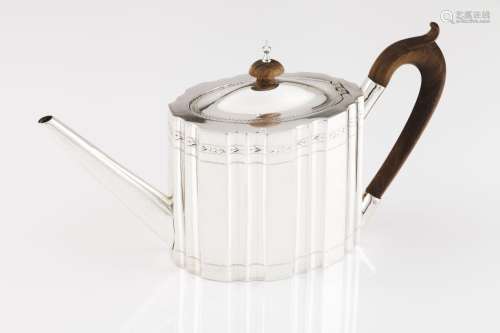 A D.Maria teapot