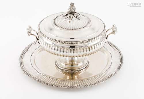 A tureen with cover and presentoir/centrepiece