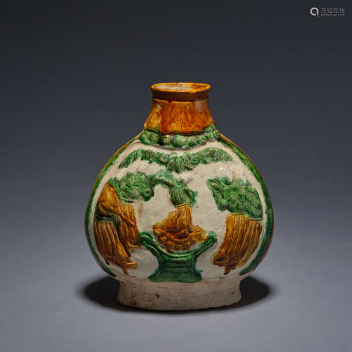 A sancai-glazed pottery vase, Liao dynasty