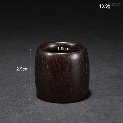 A wood thumb ring ,inner diameter 1.9cm ,Qing dynasty