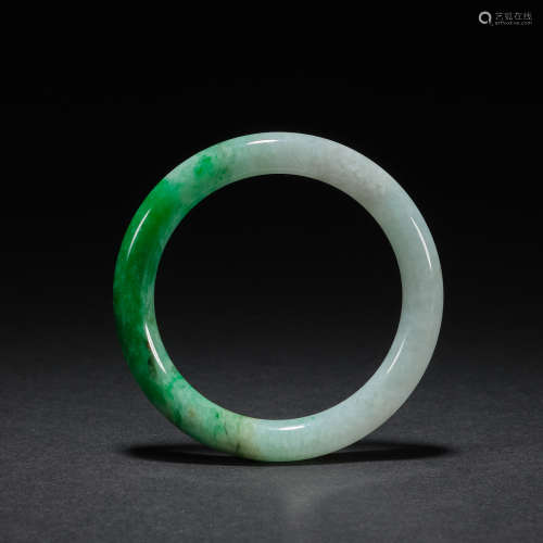A jadeite bangle,inner diameter 5.7cm,Qing dynasty