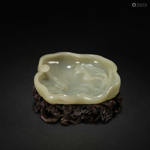 A celadon jade 'Ruyi' brush washer,Qing dynasty