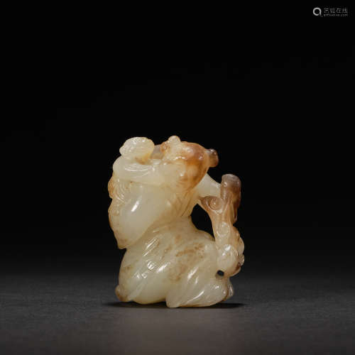 A jade figure of mother and son, Qing dynasty