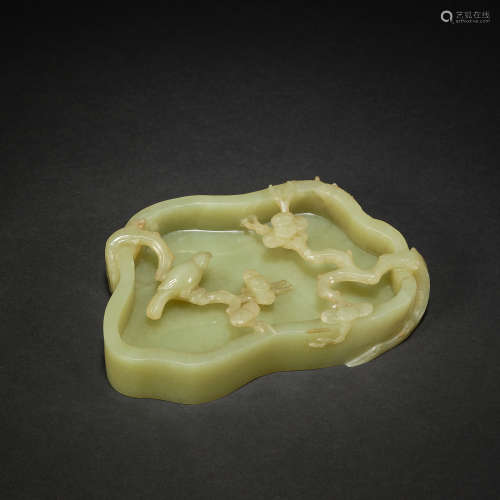 A yellow jade 'magpie in a wintersweet tree' brush washer,Qi...