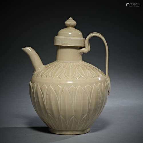A Dingyao white-glazed pot,Song dynasty