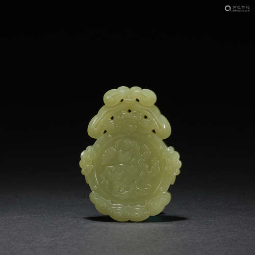 A white jade 'Mythical Animals,lucky clouds and blessedness ...