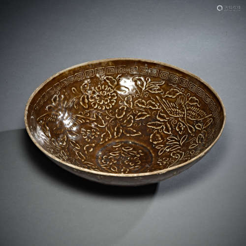 A Cizhou brown-glazed plate, Song dynasty
