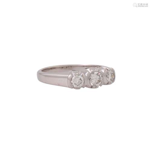 Ring mit 3 Brillanten zus. ca. 0,67 ct