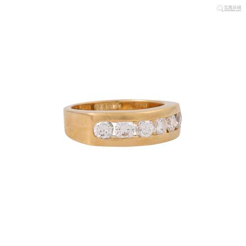 Ring mit 6 Brillanten von zus. ca. 0,97 ct (punziert),