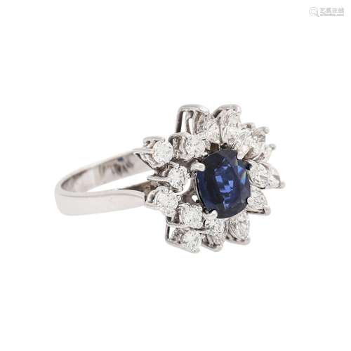 Ring mit Saphir von ca. 1.1 ct und Brillanten