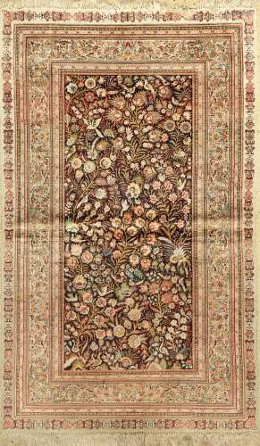 Hereke silk, China, approx. 40 years, pur