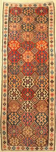 Bakhtiar Kilim, Persia, around 1920, wool