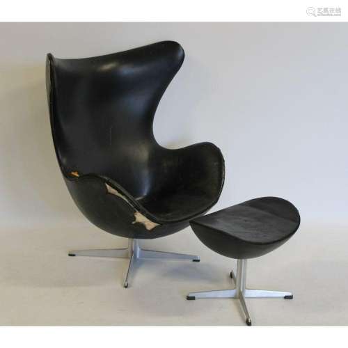 Arne Jacobsen For Fritz Hansen Egg Chair & Ottoman