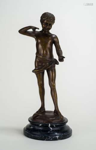 Enfant à l’escargot <br />
Bronze à patine brune