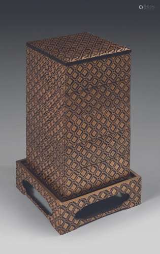 JAPON Grande boite (jubako) carrée sur pied à cinq cases en ...