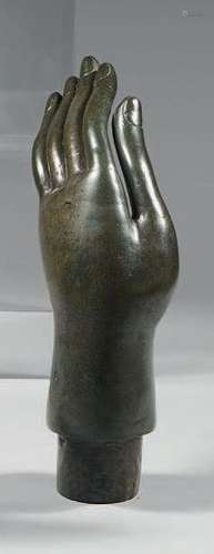 THAÏLANDE Avant-bras droit, la main en abhaya mudra en bronz...