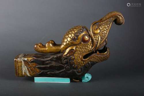 A gilding copper dragon head