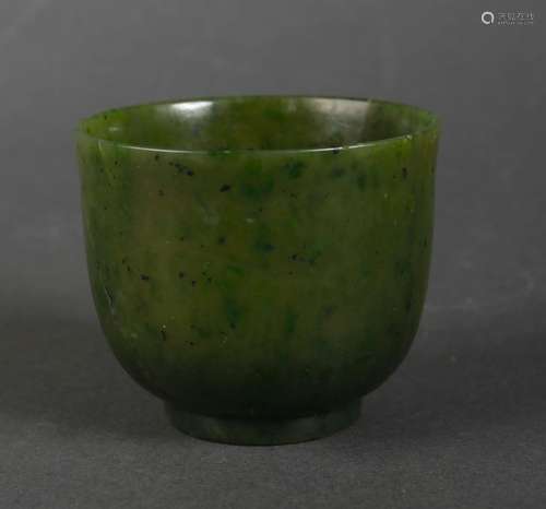 A Qing dynasty jasper cup