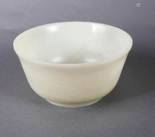 A white jade bowl