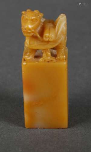 A Shoushan ross quartz seal