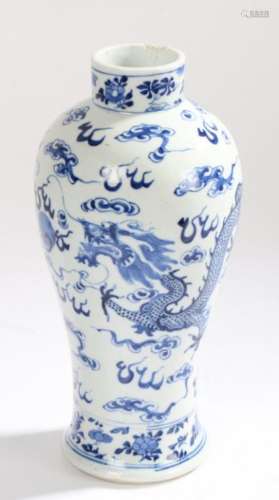Chinese porcelain vase, Kangxi four character mark but later...